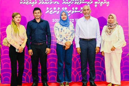 ބެެެެ